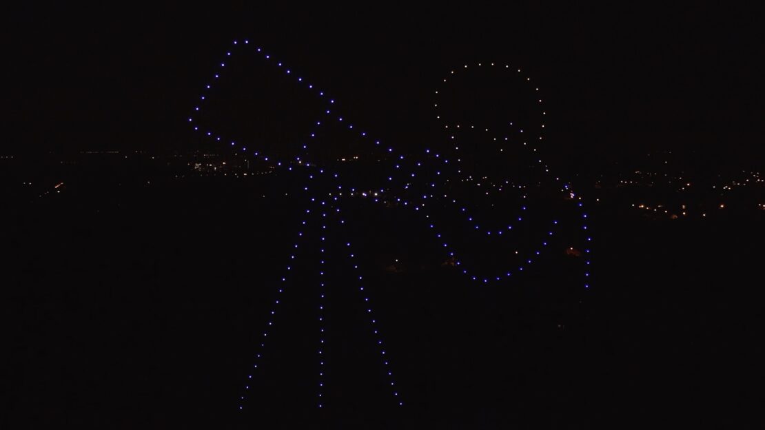 Spectacle de drones pour l'inauguration du planétarium de Douai par Crystal Drones